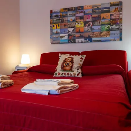 With Children In Venice *