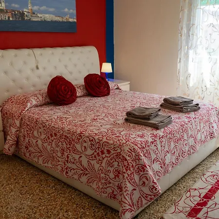 Apartment With Children In Venice