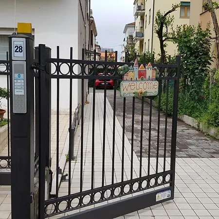 Apartament With Children In Venice