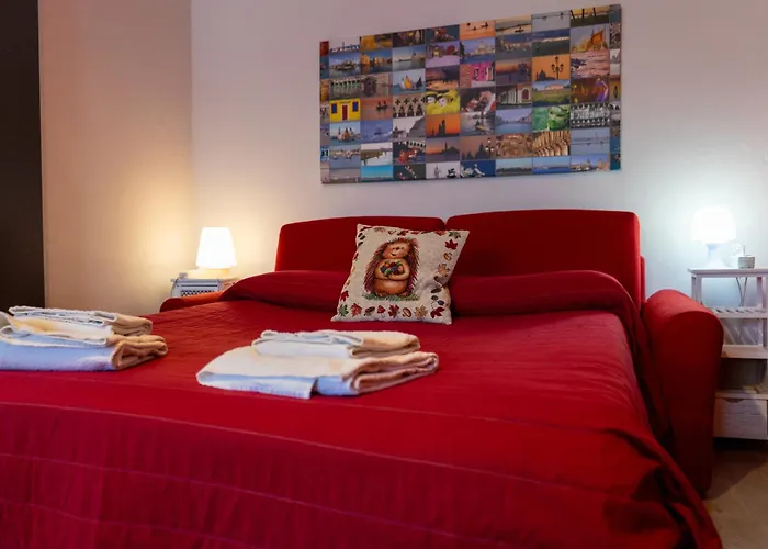 With Children In Venice *