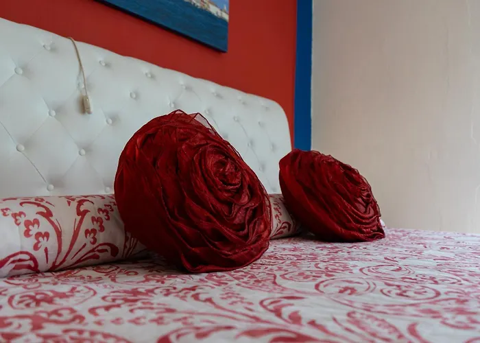 With Children In Venice Apartment