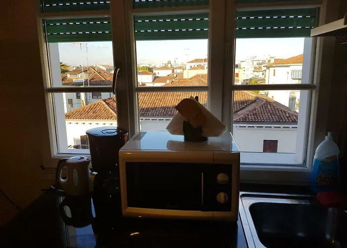 With Children In Venice