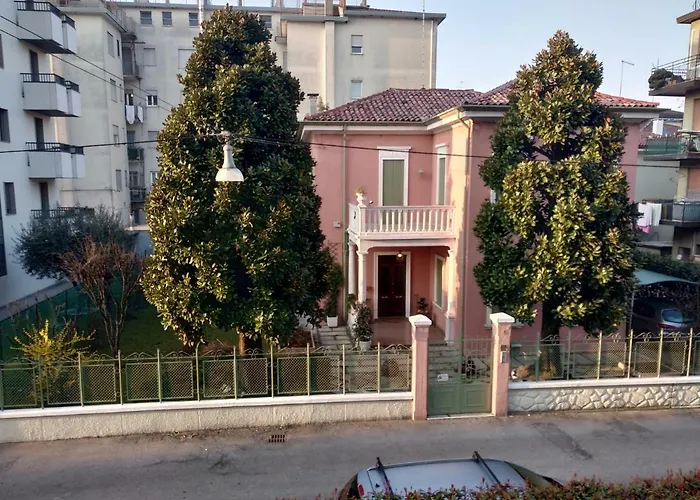 Apartment With Children In Venice